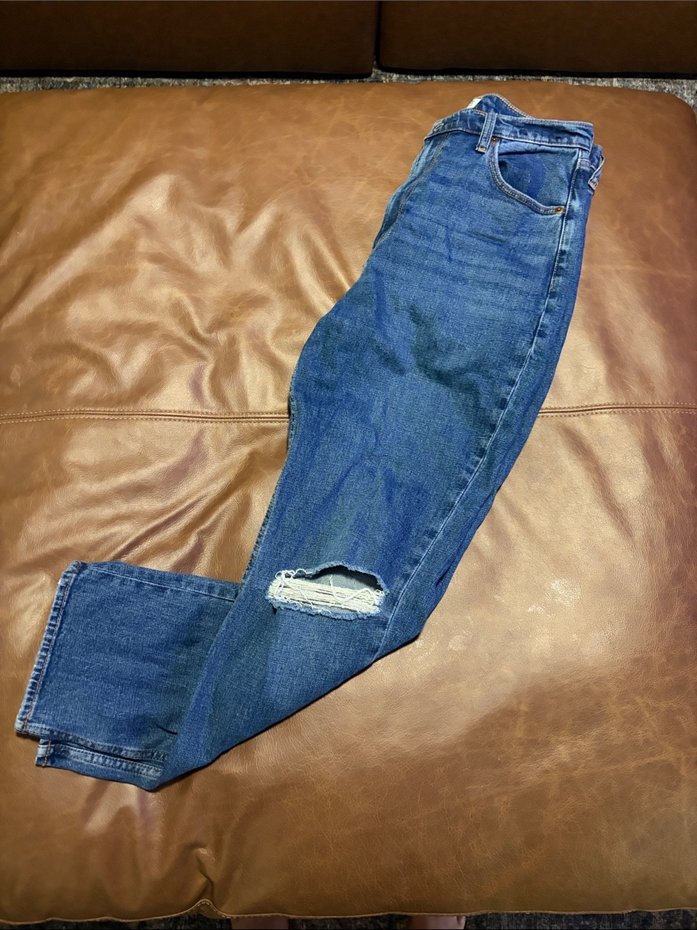 Abercrombie & Fitch “The Ankle Straight” Ultra High Rise
